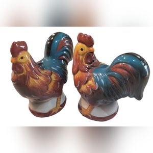 Farmhouse Ceramic Rooster Chicken Salt & Pepper Shakers